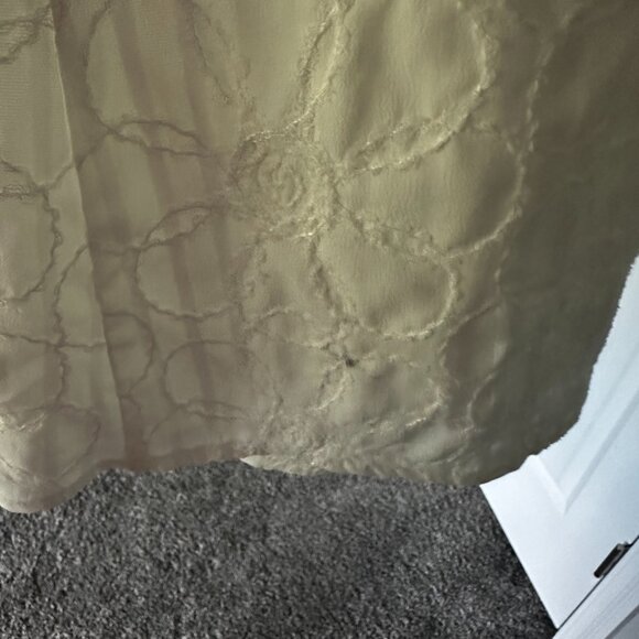 Two Piece, Skirt and Top Poinciana Way Set - Picture 8 of 12